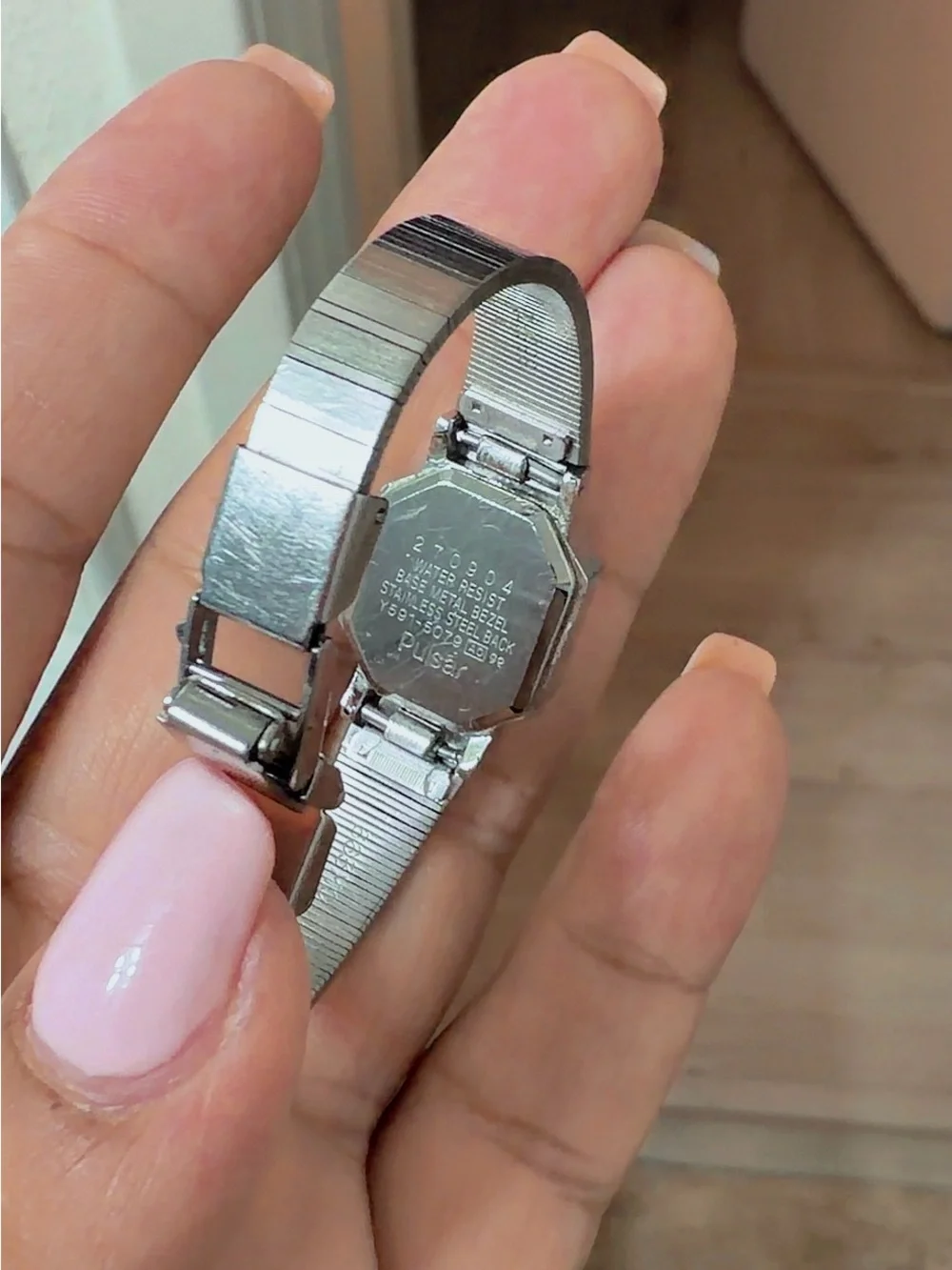 Classic Silver Women's Analog Watch - White Dial